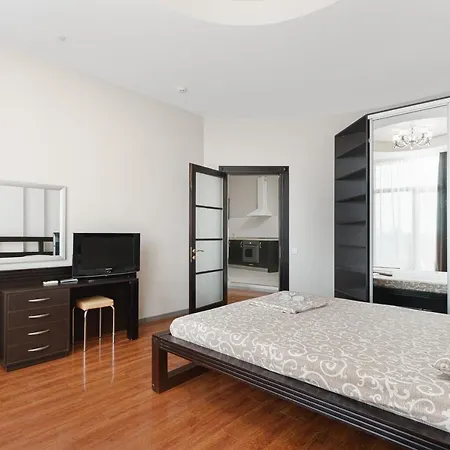 Arcadia Palace 2-bedrooms With Terrace Апартаменти